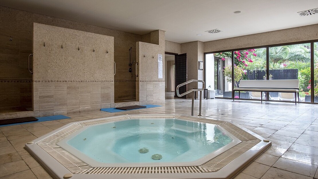 Impressive Playa Granada Golf